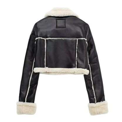 Sleek Sophistication: Short, Fitted Women's Jacket with Long Sleeves and Polo Collar